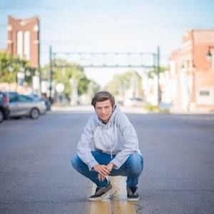 Meet your Posher, Cole